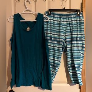 Dreams Co pajama set, size L (18/20) from Woman Within, blue and white
